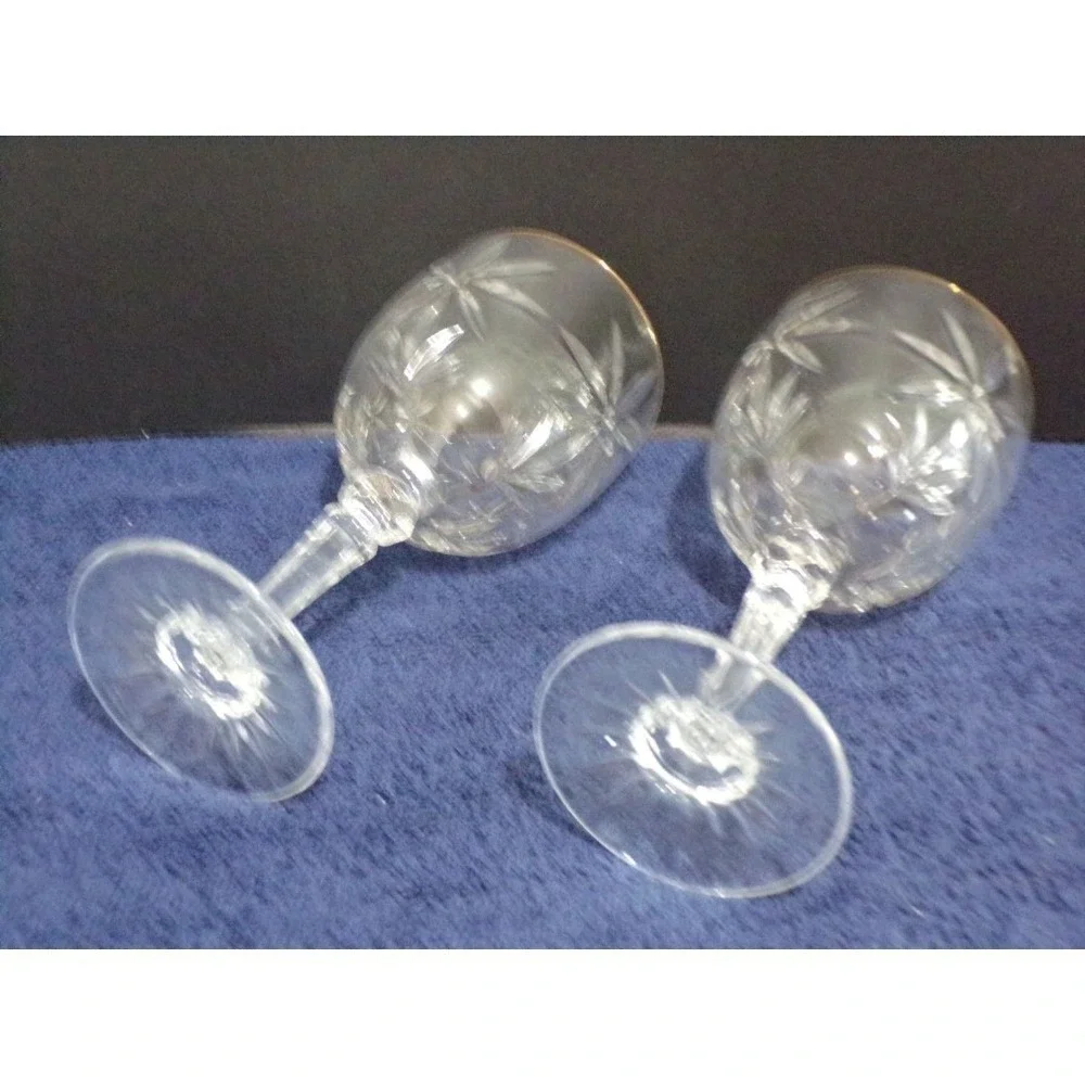 Crystal Etched Glass Daisy Design w/ Gold Trim Goblets 8 oz‎ F-18856-1 7.5